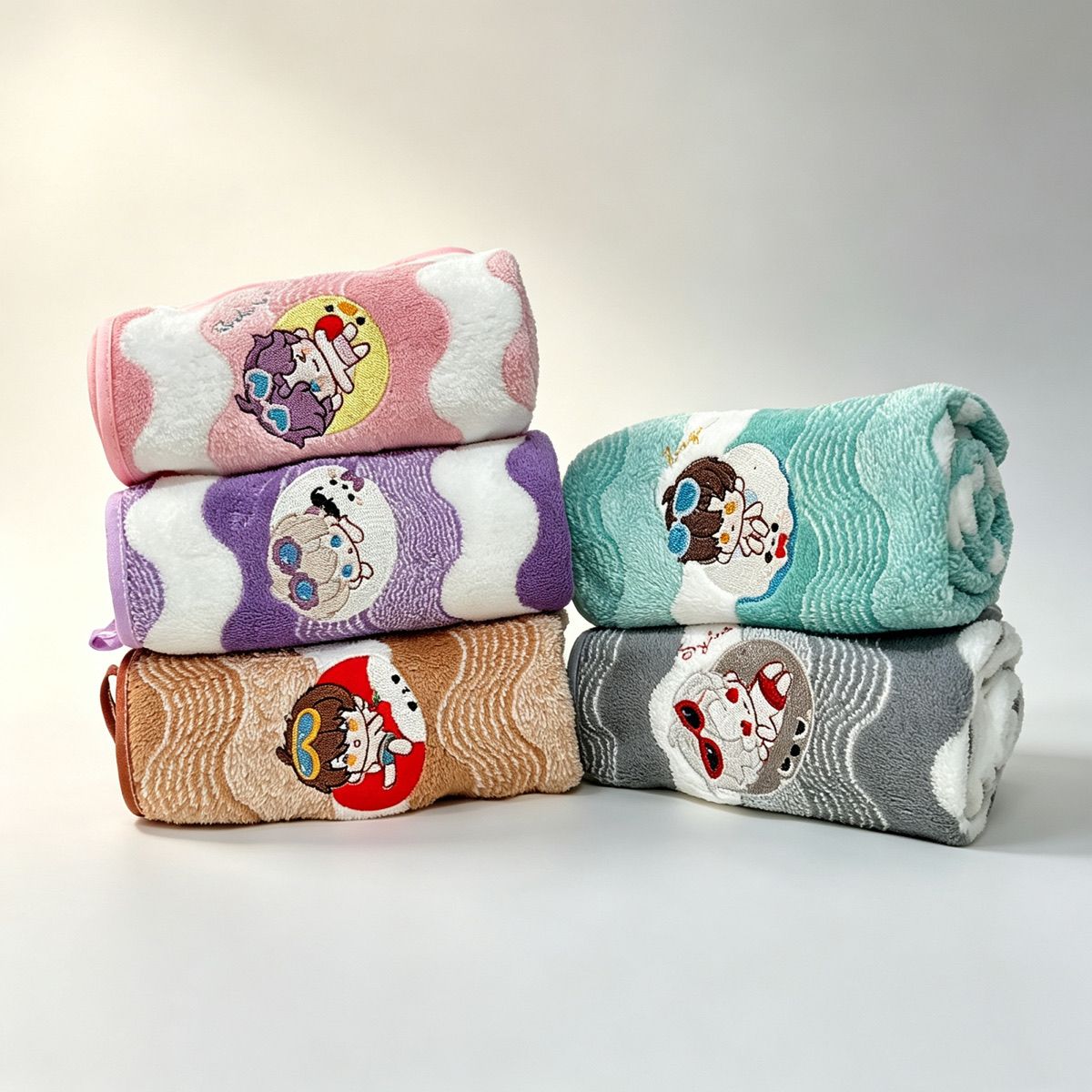 Handuk Tangan Anime Love and D - Embroidery Garments ulasan dan harga