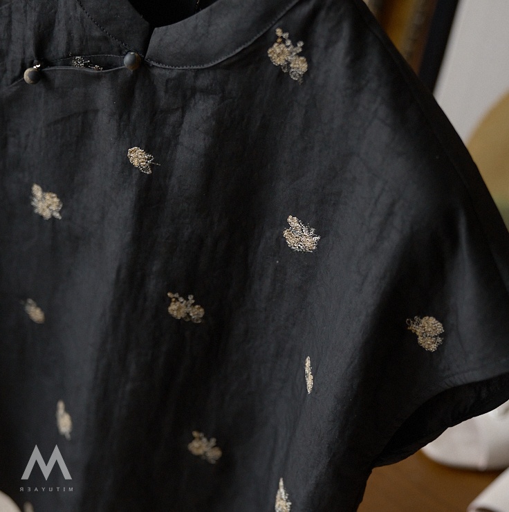 Atasan Wanita Gaya Kasual Baru - Embroidery Flower Pattern ulasan dan harga