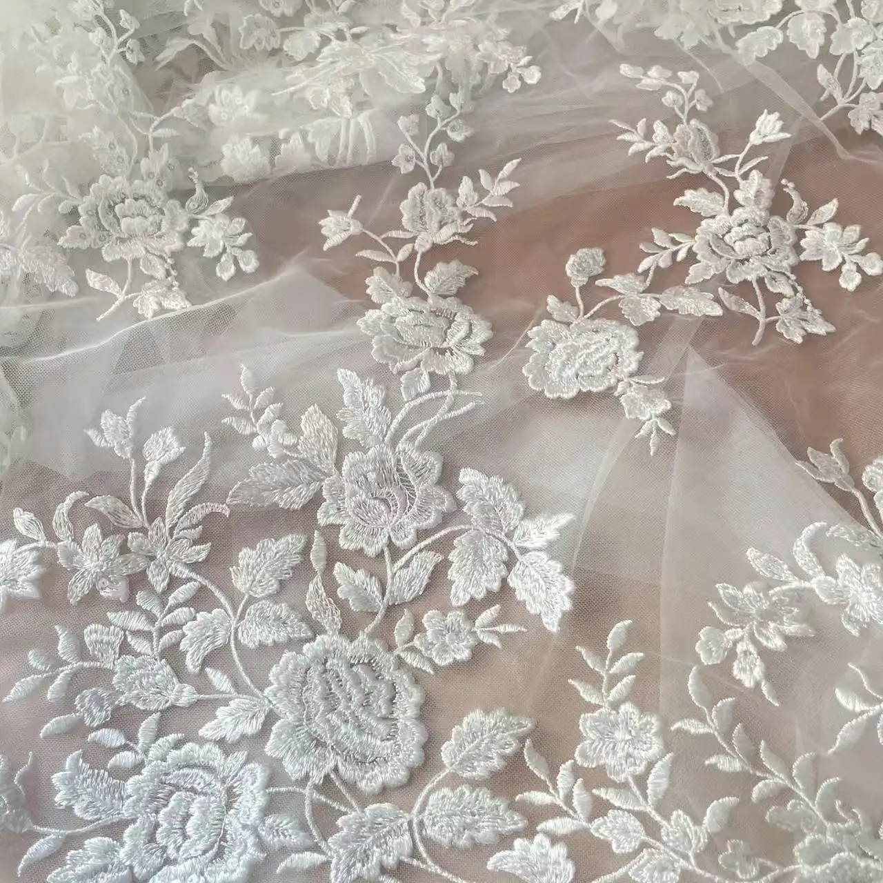 Kain Renda Bordir Prancis, Bun - Embroidery Flower Pattern ulasan dan harga
